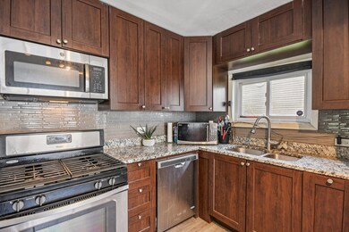 17852 Walter St, Lansing, IL 60438 - photo 6