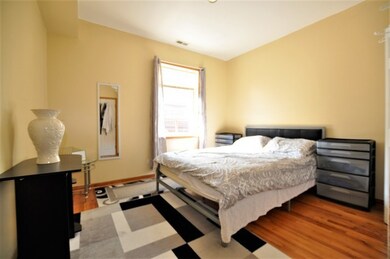6312 N Fairfield Ave unit 2B, Chicago, IL 60659 - photo 6