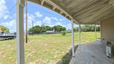 219 S 7th St unit A, Aransas Pass, TX 78336 - photo 4