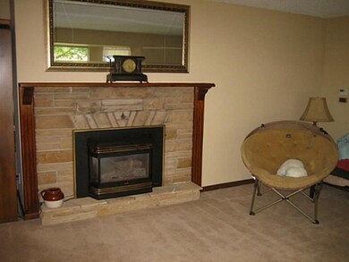 1465 Birch Dr, North Tonawanda, NY 14120 - photo 4