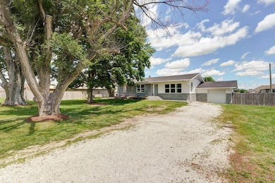 7549 W Farm Road 174-5