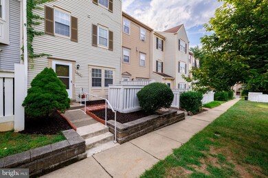 20034 Appledowre Cir, Germantown, MD 20876 - photo 2