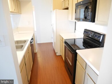 7852 Cornerstone Way unit 8, Windsor Mill, MD 21244 - photo 3