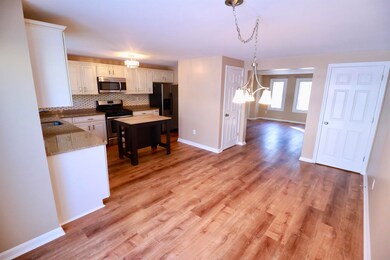 29 Windemere Way unit U157, Nashua, NH 03063 - photo 2