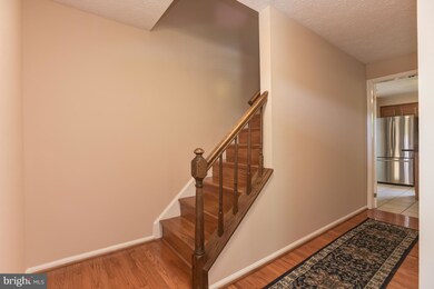 6261 Hidden Clearing, Columbia, MD 21045 - photo 4
