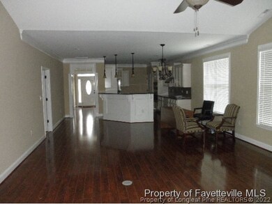 805 Falling Creek Ln, Fayetteville, NC 28304 - photo 4