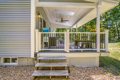 160 Hampstead Rd, Derry, NH 03038 - photo 3