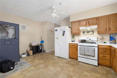 1st FL R Kitchen