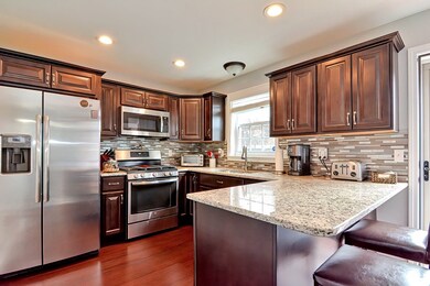 40 Winchester Ln unit 24, Fall River, MA 02721 - photo 3