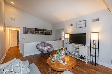 5250 Whispering Oaks Blvd unit C1, Cleveland, OH 44134 - photo 7