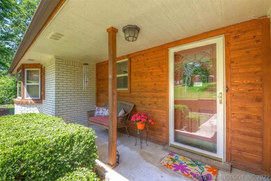 4 Woodland Rd, Sapulpa, OK 74066.
