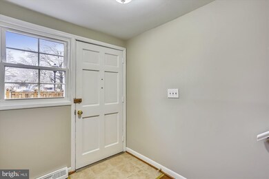 3321 Tidewater Ct, Olney, MD 20832 - photo 3