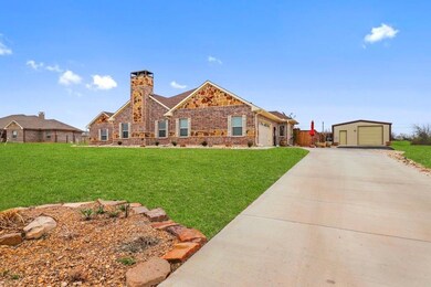 1032 Justin Dr, Springtown, TX 76082 - photo 2