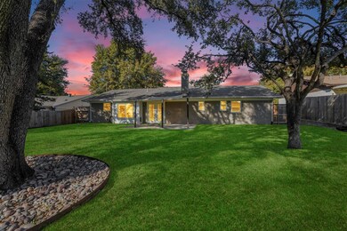 1812 Chattanooga Dr, Bedford, TX 76022 - photo 2