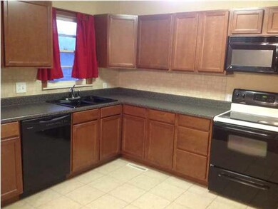 Wonderful kitchen with lots of updates and spaciou