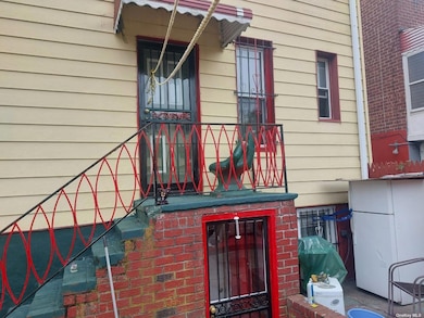 967 E 225th St, Bronx, NY 10466 - photo 3