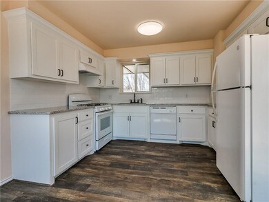 5700 NW 65th St, Warr Acres, OK 73132 - photo 4