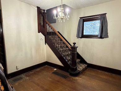 817 Mechanic St, Emporia, KS 66801 - photo 3