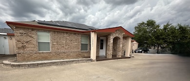 13731 Biggs St, Dallas, TX 75253 - photo 2