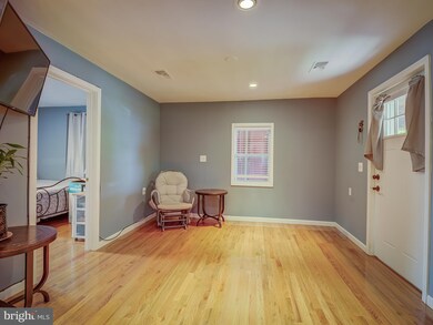 165 Caldwell Ln, Winchester, VA 22602 - photo 2