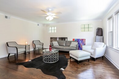 6052 N Mozart St, Chicago, IL 60659 - photo 7