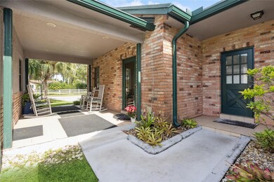 BREEZEWAY BETWEEN GARAGE AND HOME
