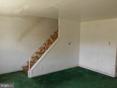 648 Randolph St, Camden, NJ 08105 - photo 4