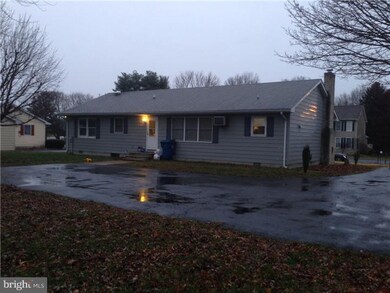 405 Smith Ave, Harrington, DE 19952 - photo 2
