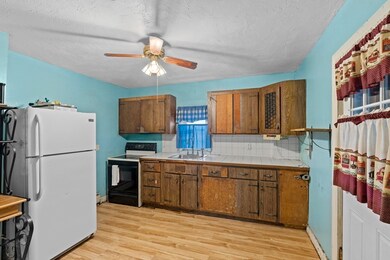 489 South St, Quincy, MA 02169 - photo 4