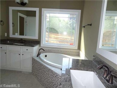 Master Bath/Spa.
