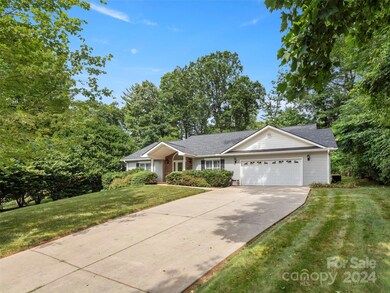 53 Forest Lake Dr, Asheville, NC 28803 - photo 2