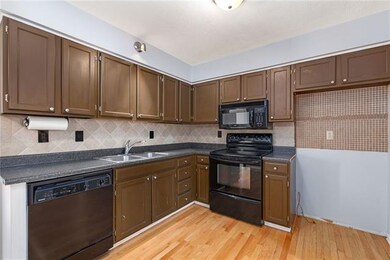 Spacious kitchen with tons of counterspace!