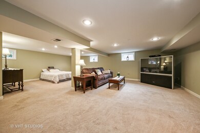 541 S Hillside Ave, Elmhurst, IL 60126 - photo 6