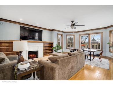 1462 W Warner Ave unit 3E, Chicago, IL 60613 - photo 2