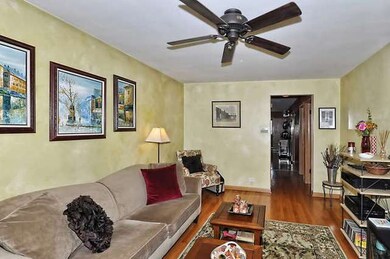 6337 S Lavergne Ave, Chicago, IL 60638 - photo 4