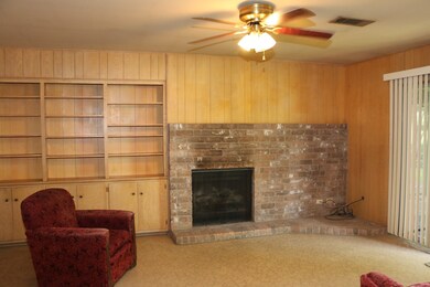 8112 Banker St, Needville, TX 77461 - photo 5