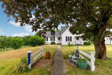 272 Everett St, Middleboro, MA 02346 - photo 4