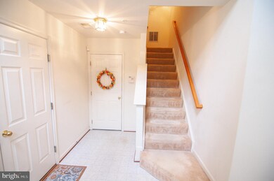 4162 Brown Bark Cir, Randallstown, MD 21133 - photo 4