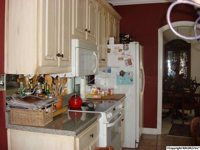 324 Lakepoint Dr, Gadsden, AL 35901 - photo 5