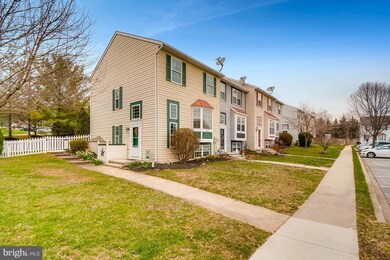 1214 Seron Ct, Sykesville, MD 21784 - photo 2