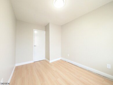 22 Somme St unit 3, Newark, NJ 07105 - photo 4