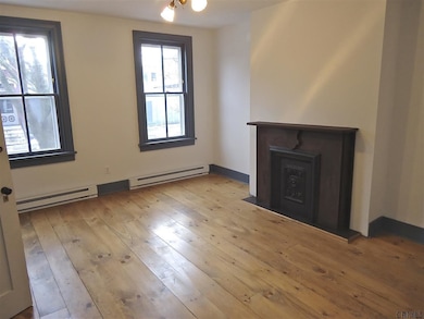 377 Madison Ave, Albany, NY 12210 - photo 4