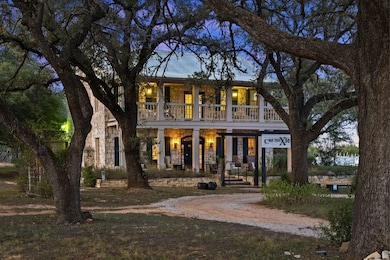 625 N Nugent Ave, Johnson City, TX 78636 - photo 2