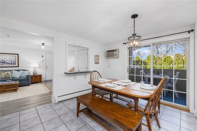 Breakfast bar for 2 overlooking LR