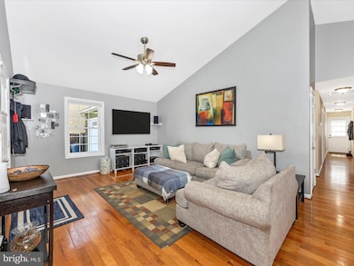 8 3rd Ave, Brunswick, MD 21716 - photo 6