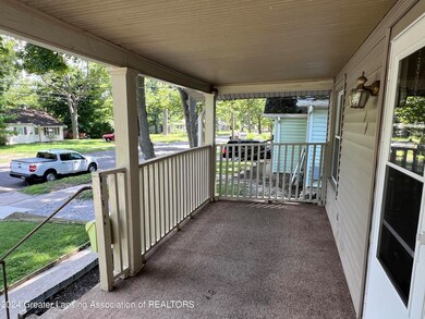 1114 Regent St, Lansing, MI 48912 - photo 5