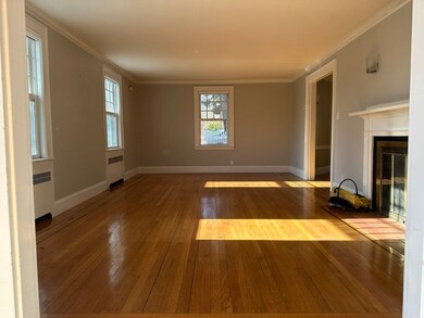 12 Solon St, Newton Highlands, MA 02461 - photo 4