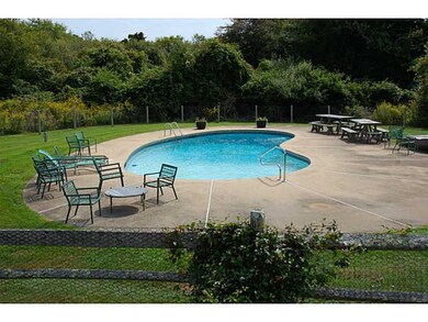 Swimming Pool/Hot Tub/Sauna.