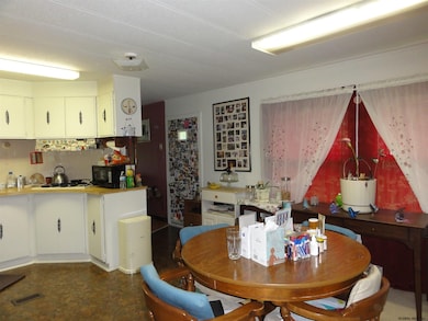 32 Newcombs Ln, Melrose, NY 12121 - photo 7