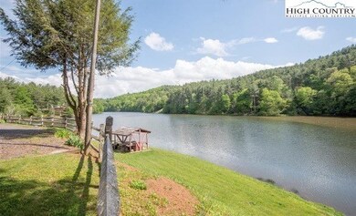 Ashe Lake living!